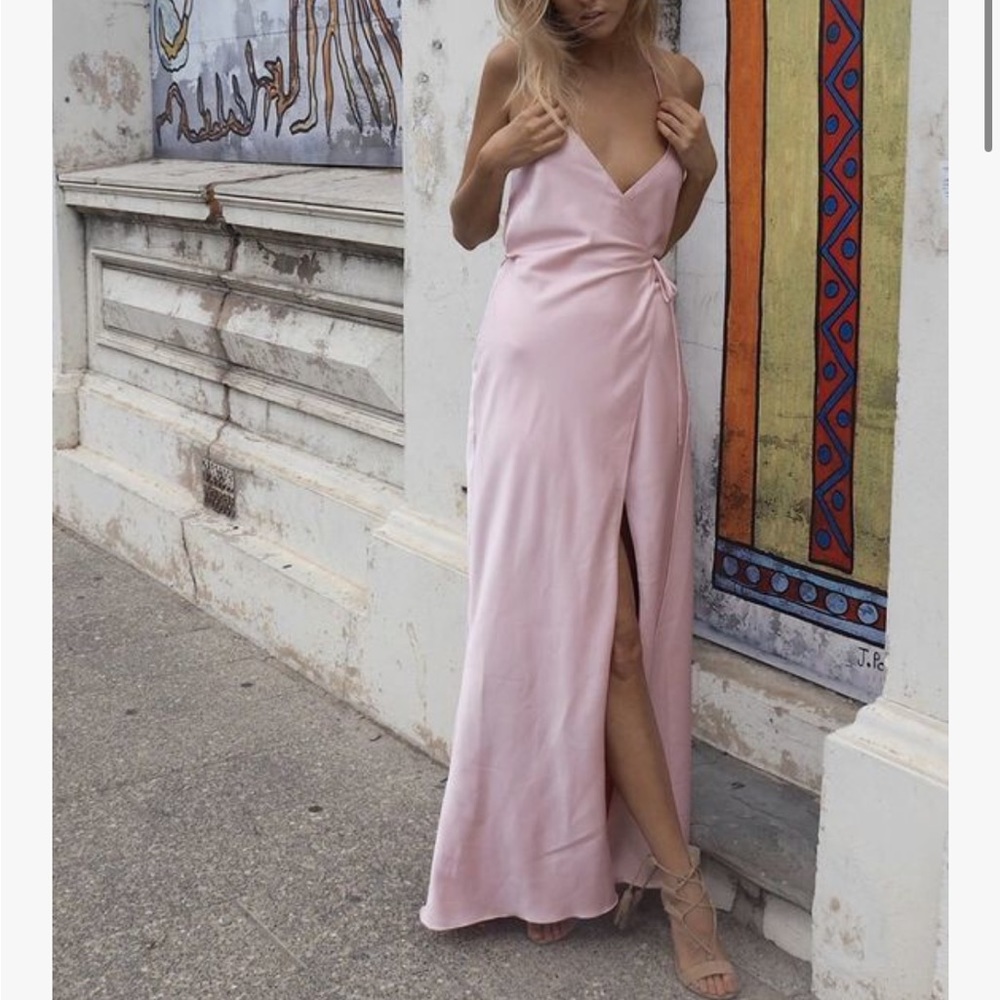 Dyspnea gangsta wrap dress in Gucci Gold size Aus 6